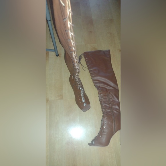 Test Drive Over The Knee Boots - Picture 2 of 5